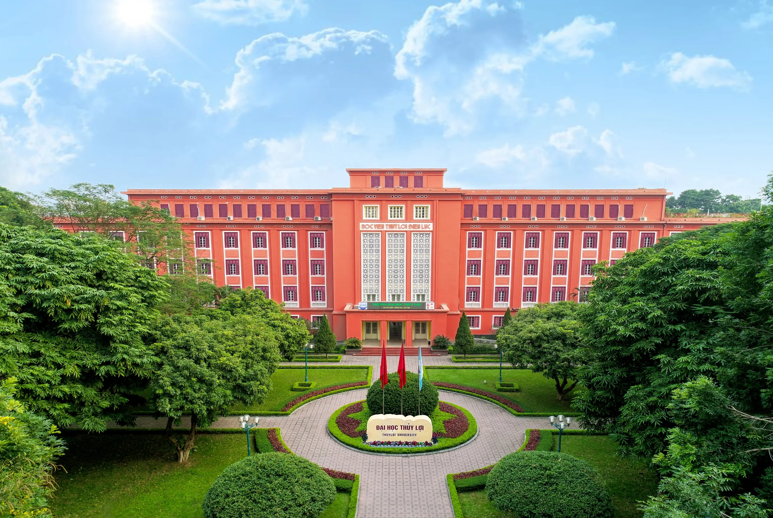 ng&agrave;nh Thương mại điện tử Đại học Thủy Lợi